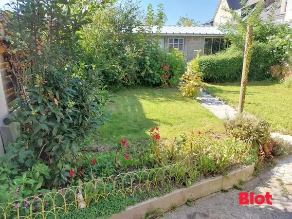 A VENDRE jolie maison à 500 m de la mer à SAINT MALO à rénover