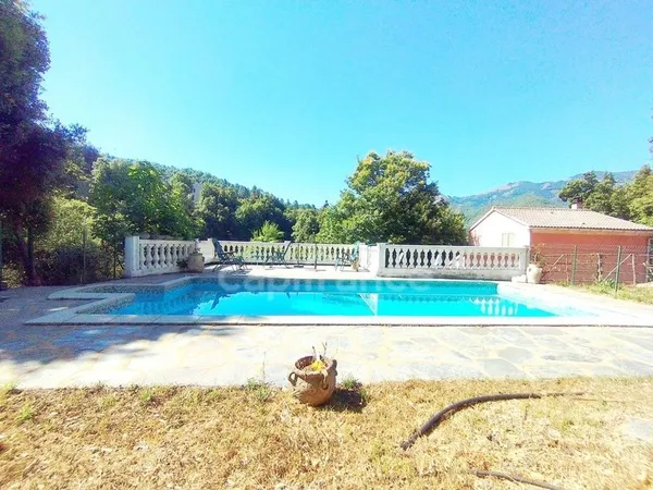 Maison de 156 m2 dont un T3 + piscine + garage avec vue montagne à SAN LORENZO