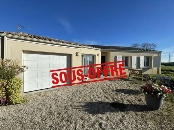 VILLEDOUX, maison de plain pied, quatre chambres, confort et luminosité