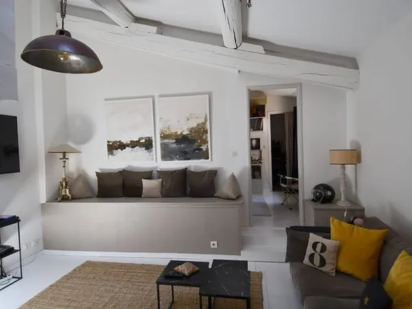 Maison 10 pièces 295 m²