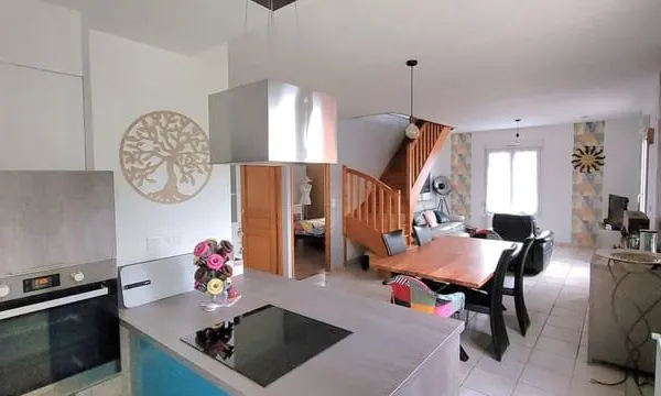 SAINT-DIE-DES-VOSGES : Duplex avec 4 chambres et garage