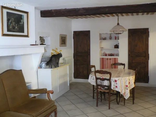 Maison de village Laragne-Monteglin, centre ville