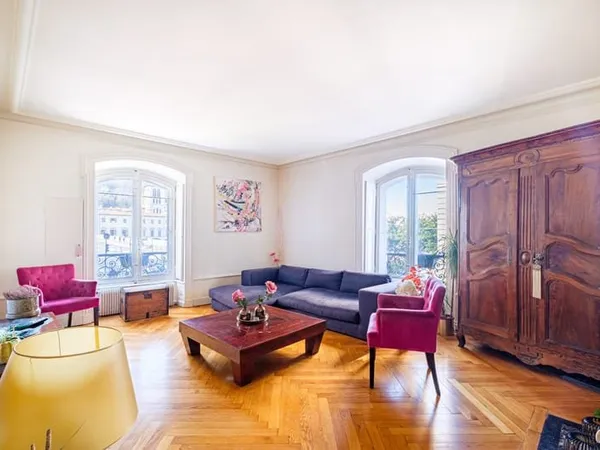LYON 2 PLACE BELLECOUR VENTE APPARTEMENT TYPE 4 3 CHAMBRES I