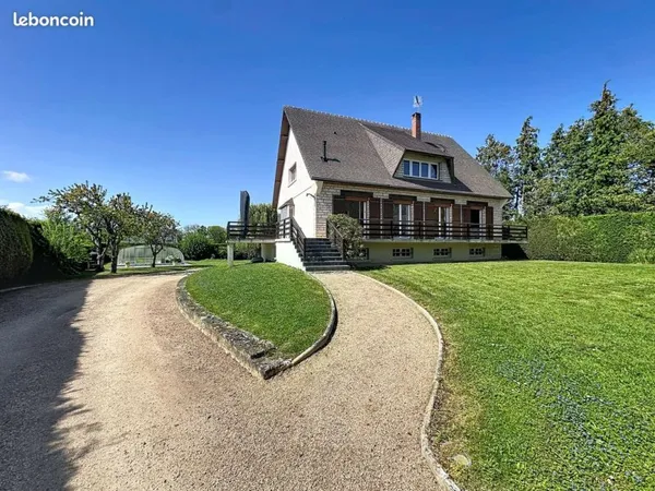 Maison familiale avec piscine