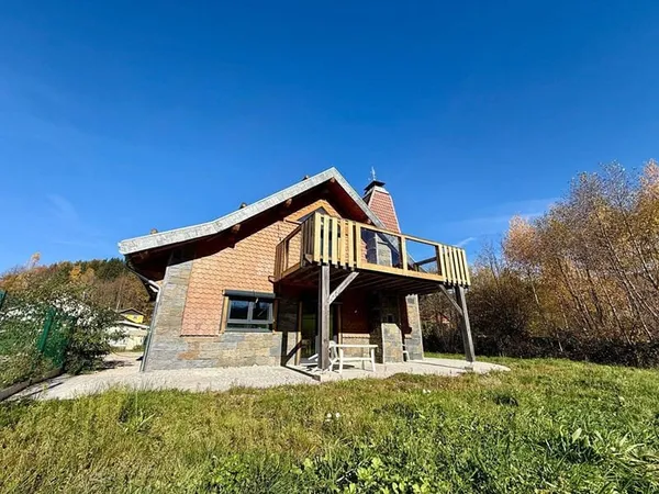 Maison 7 pièces 100 m²