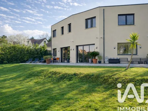 Maison 10 pièces 100 m²