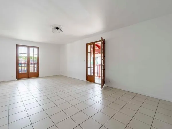 T3 spacieux avec grand balcon - Bail non meublé
