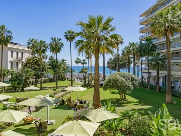 Cannes - Croisette - Appartement d'Exception avec Vue Mer