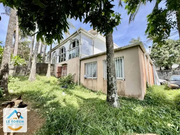 Maison 8 pièces 223 m²