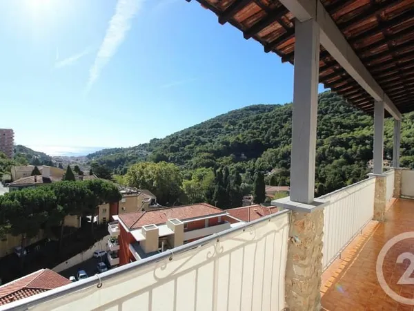 Maison 6 pièces 176 m²