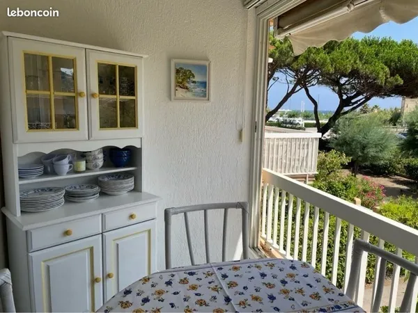 Vends appartement très mignon à Sainte-Maxime (Var) dans une résidence calme et sécurisée, située de