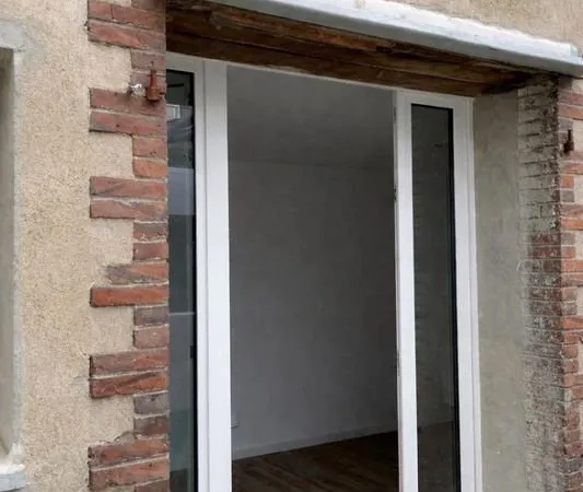 Local Divers 43 m² LAVAL