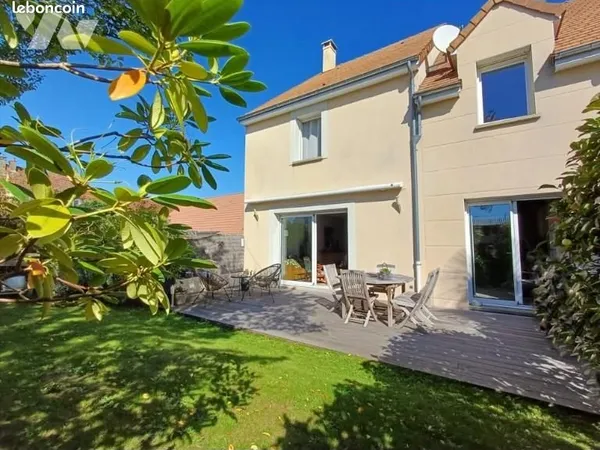 Pavillon 7 pièces 135 m²