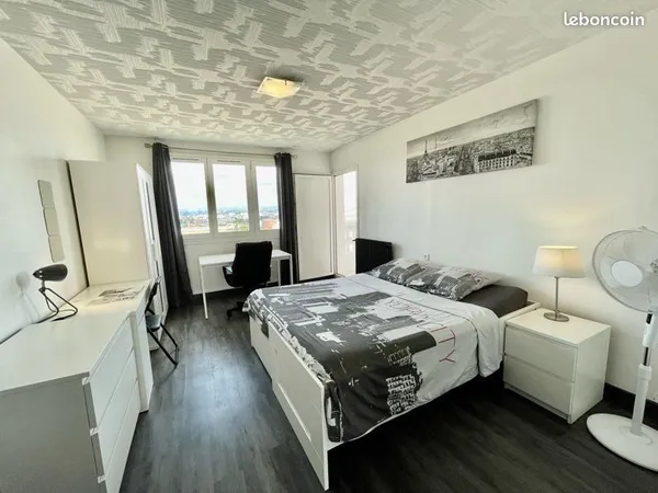 Spacieuse chambre 16m2 avec balcon Villeurbanne