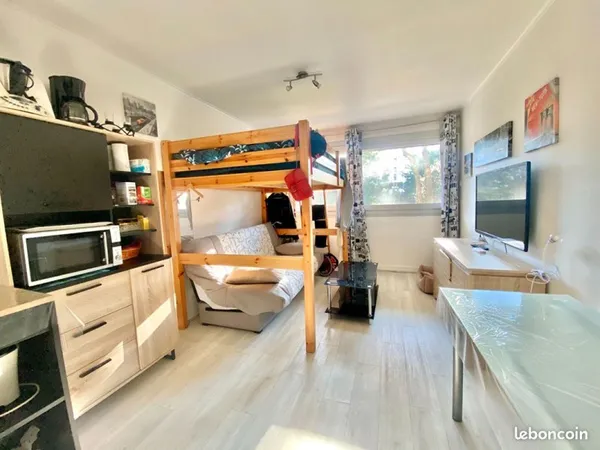 À VENDRE - Studio 21 m² - 200 m de la plage (Tour Saint Clair)