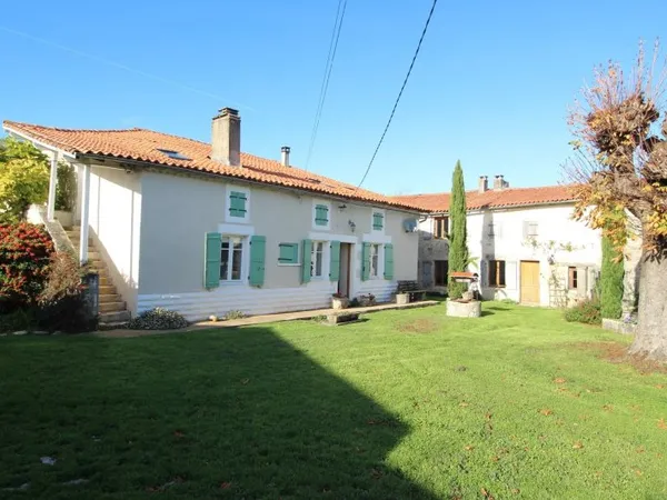 Ancienne grange transformée avec maison d'amis indépendante