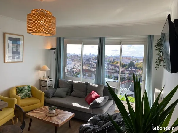 Chambre meublée 10m² en colocation - Le Bourget - ménage inclus