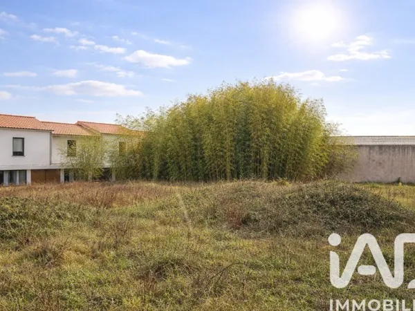 Terrain 720 m²