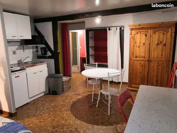 Studio meublé indépendant chez particulier