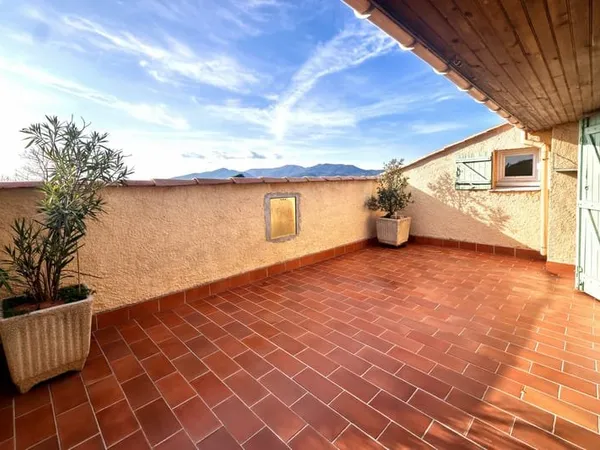 APPARTEMENT/MAISON 3 PIECES 53 M2 A PUGET SUR ARGENS AVEC TERRASSE DE 37 M2