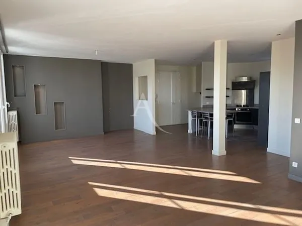 Appartement 4 pièces 127 m²