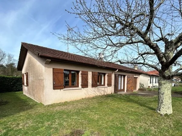 A vendre Maison de plain-pied Mont De Marsan 3 chambres placard garage