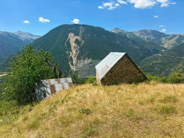 Local d’activité et entrepôt Vente Saint-Étienne-de-Tinée 3p 65m² 128000€