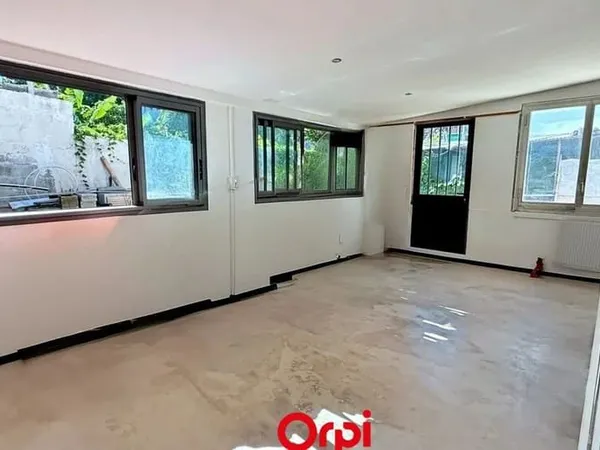 Appartement 3 pièces 102 m²