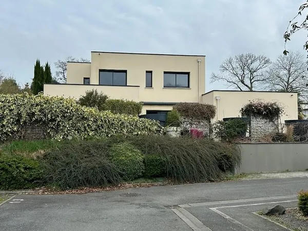 Maison 6 pièces 199 m²