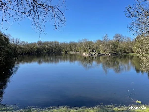 Domaine d'exception 7,6 ha : 2 étangs avec pêcheries, bois de chênes et équipements