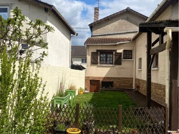 Maison atypique 3 pièces 63m2