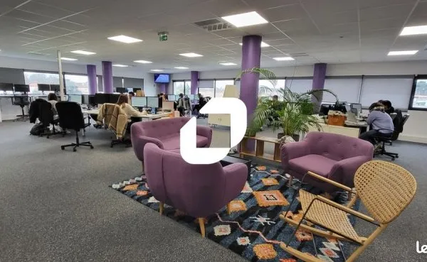 Bureau 580 m²