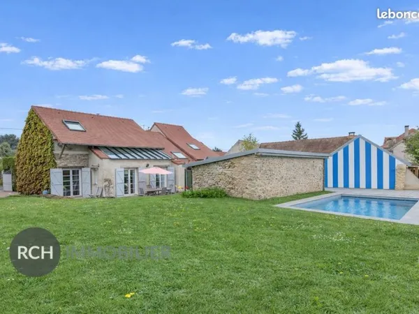 Maison 8 pièces 170 m²