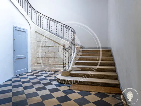 Appartement 5 pièces 230 m²