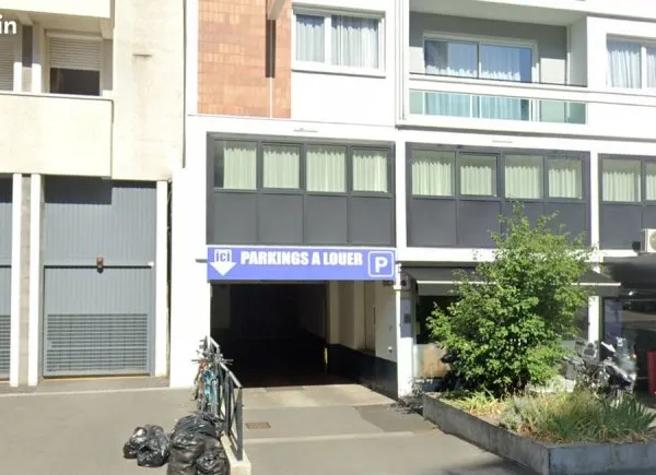 Location garage et place de stationnement - centre ville de Clermont