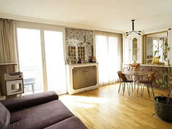 T3 avec balcon proche métro A