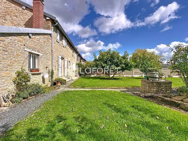Maison 9 pièces 203 m²
