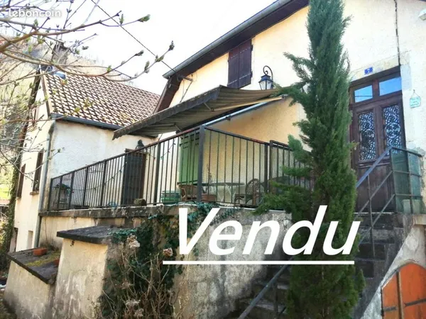 Maison 14 pièces 255 m²