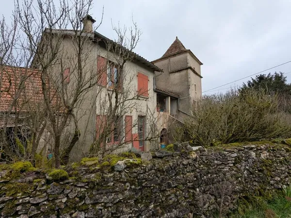 Ensemble de bâtiments à Limogne
