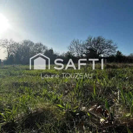 TERRAIN A BATIR / LIBRE DE CONSTRUCTEUR / ENTIEREMENT VIABILISE / OCEAN / PROMENADE / VELO / ACCES V