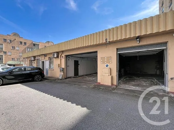 Local 88 m²