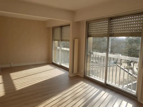 A SAISIR, T1 en résidence service 5000€