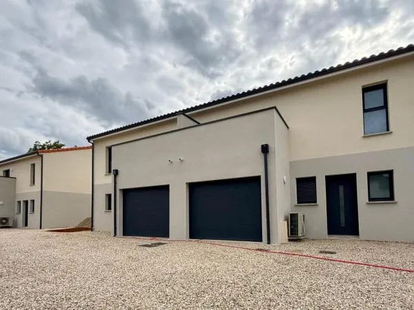 Bessières - Maison individuelle T4, jardin 180 m², garage, DPE A - Disponible immédiatement