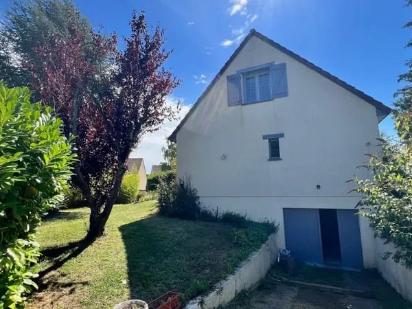 Maison familiale 6 pièces à vendre à Champhol - Confort et tranquillité