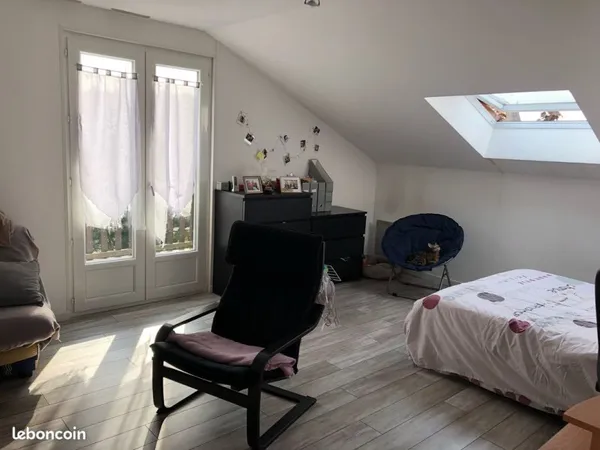 F1 BIS 34 m2 METZ DLP, parking, résidence sécurisée calme, dernier étage