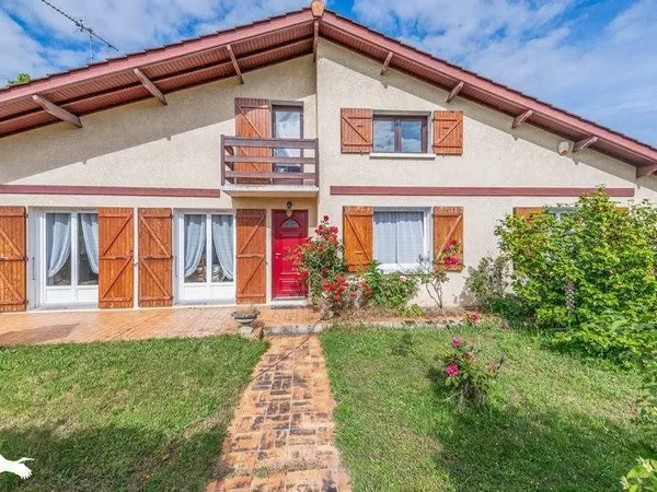 Maison 6 pièces 140 m²