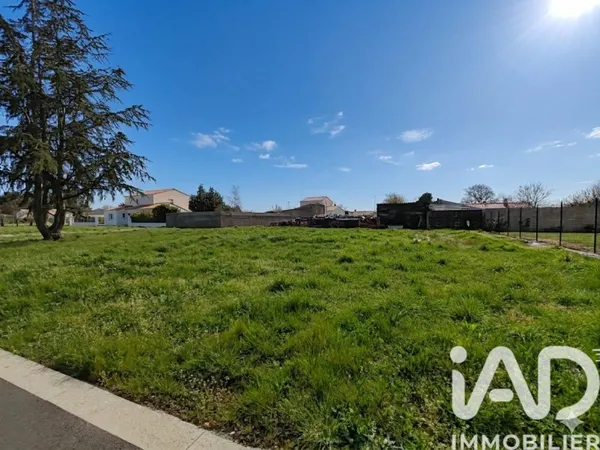 Terrain 477 m²
