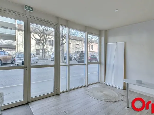 Bureau 39 m²