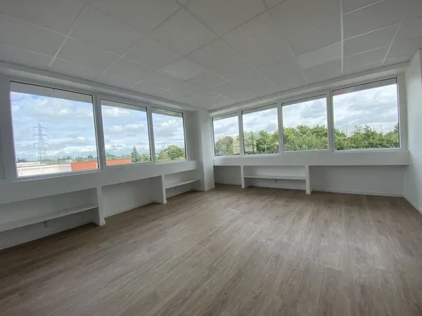 Bureaux 147 m²