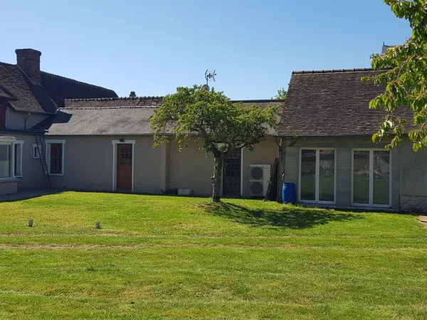 Maison 100 m2 + dépendances